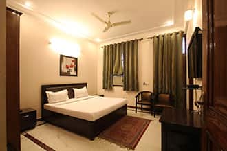 Hotel Staayy Inn, Gurgaon 2